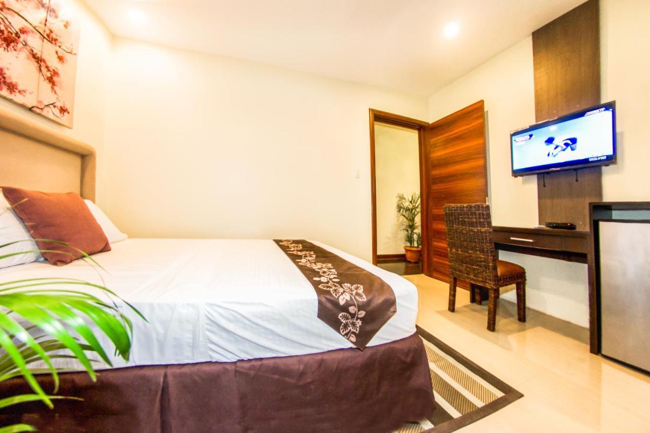 Verovino Suites Cebu Eksteriør billede